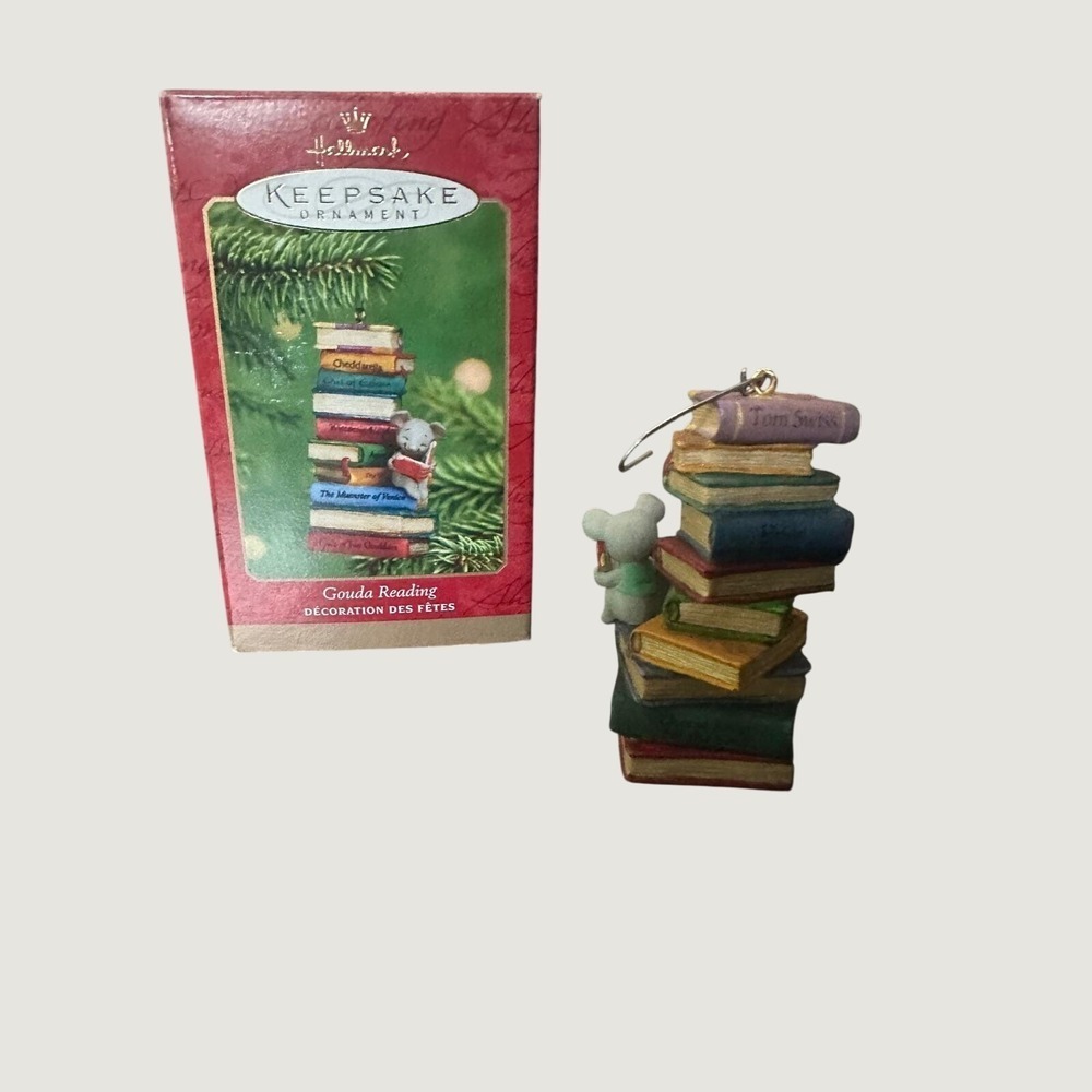 Hallmark Keepsake Ornament 2001 Gouda Reading Mouse Book Stack Kristina Kline